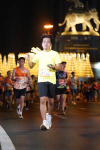 BIB: 2154
                            <button type="button" onclick="openModal(23129554)" class="btn btn-primary btn-sm float-right btn-popup" data-toggle="modal" data-target=".modal-high-quality">
                        <i class="fas fa-shopping-cart"></i> Add to Cart
                    </button>
                                            <button type="button" onclick="isThisMe(23129554, true)" class="btn btn-success btn-sm float-right btn-popup btn-isme hidden" data-toggle="tooltip" data-placement="bottom" title="นี่คือรูปของคุณใช่ไหม คลิกที่นี่เพื่อเอาเข้าอัลบั้ม">
                        <i class="fas fa-plus"></i> Add to album
                    </button>
                    <button type="button" onclick="isThisMe(23129554, false)" class="btn btn-warning btn-sm float-right btn-popup btn-isnotme hidden">
                        <i class="fas fa-ban"></i> Remove from album
                    </button>